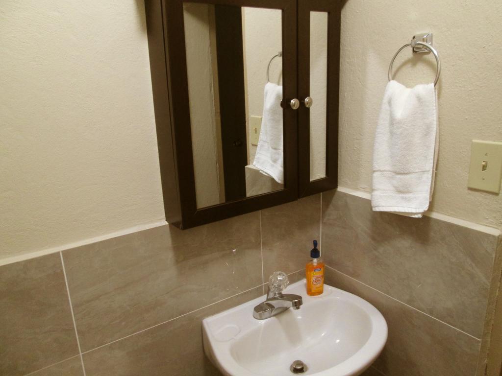 טמונינג Pedro'S Place מראה חיצוני תמונה